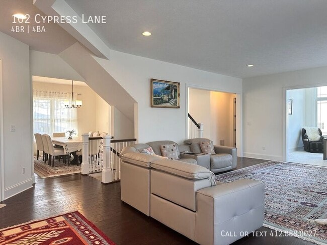 Photo - 102 Cypress Ln