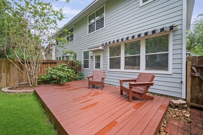Photo - 35 Ledgestone Pl