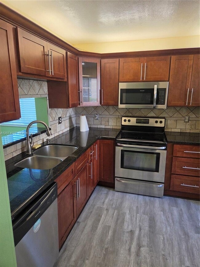 Photo - 8041 Southgate Blvd Unit H6