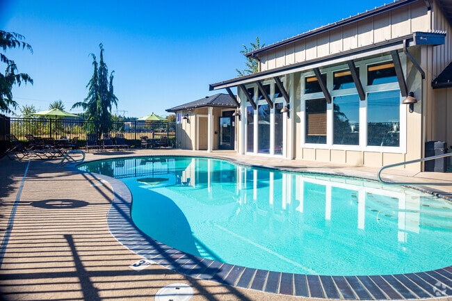 Building Photo - Tustin Apartment Homes