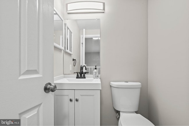 Photo - 328 Moseby Ct