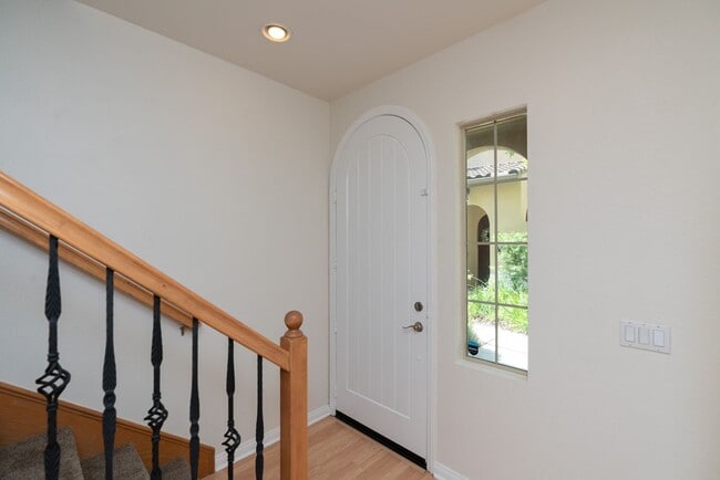 Photo - 2656 Escala Cir