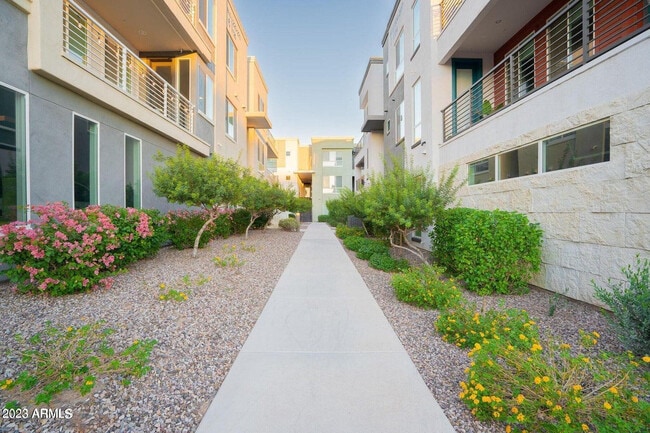 Photo - 1250 Abbey Ln Unidad 219