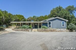 Building Photo - 700 Firefly Dr