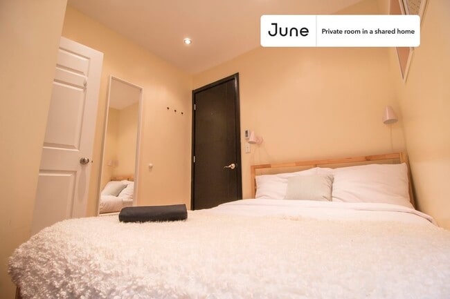 Photo - Room in Shared 4 bed/2 bath home Unit D