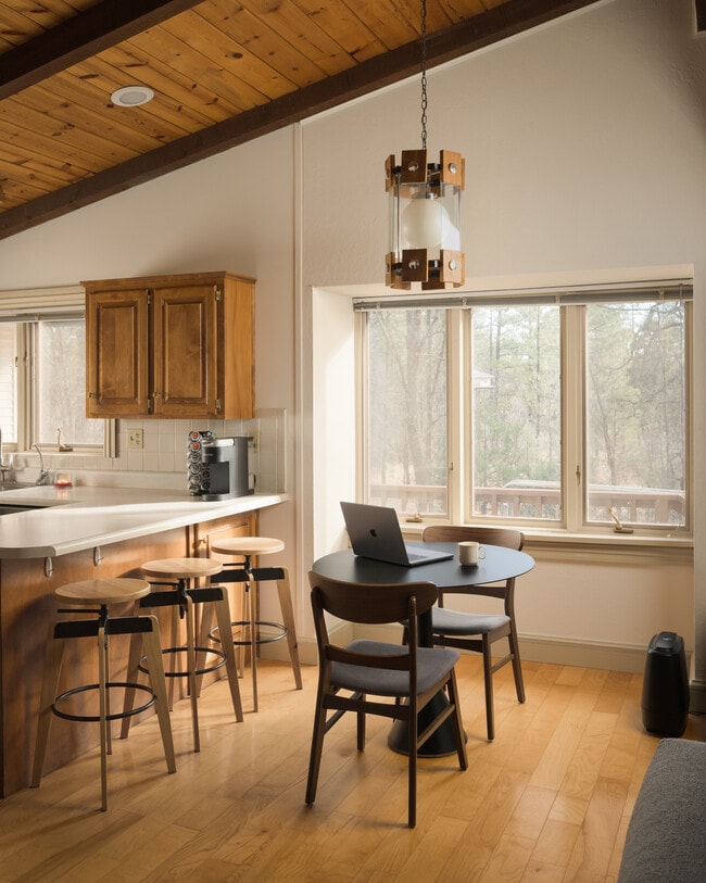 Photo - 2237 Lockwood Dr