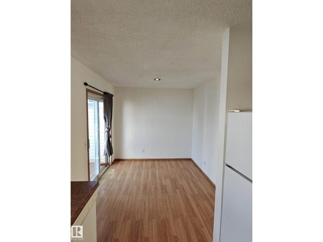 Photo - #31 10909 106 ST NW NW