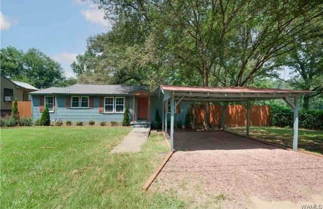 Photo - 2 24th Ave E