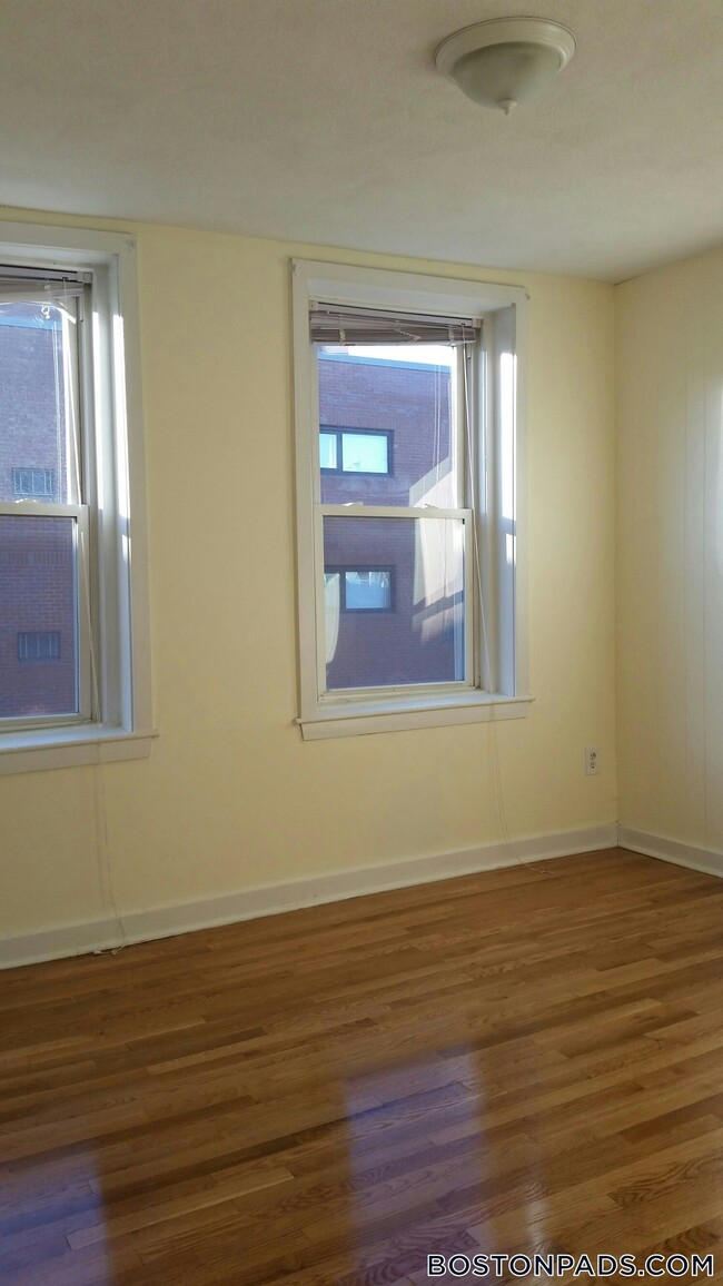 Photo - 145 Endicott St Apartment Unit 10