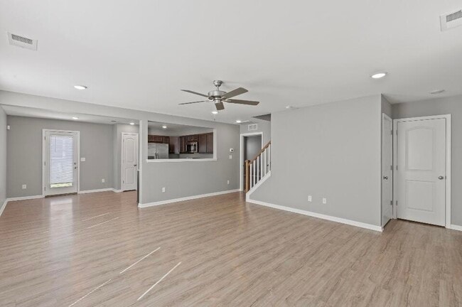 Photo - 6076 Arbor Wds Wy