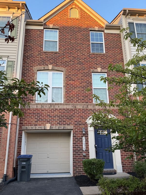 Building Photo - 26038 Huntwick Glen Square Rental