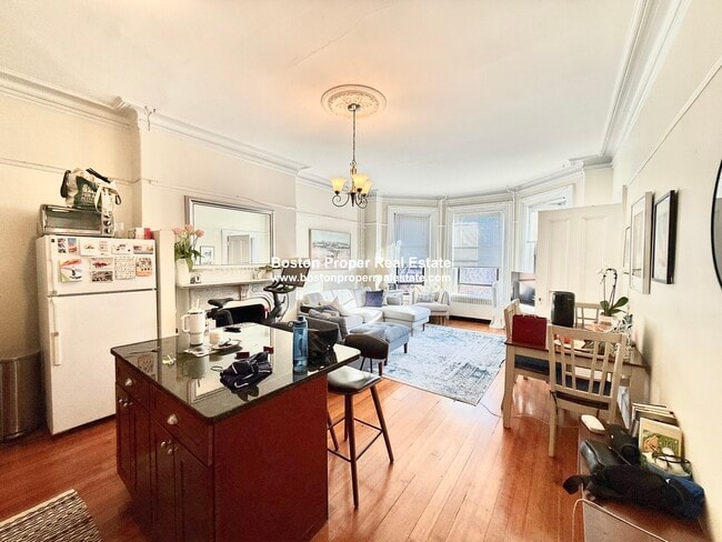 Building Photo - 177 Marlborough St Unit 8