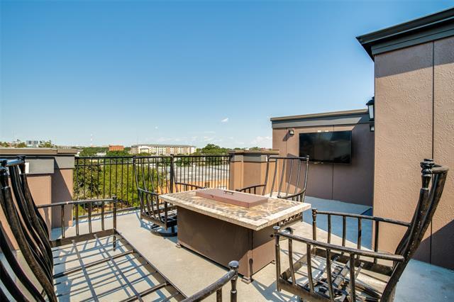 Photo - 1348 Arch Pl