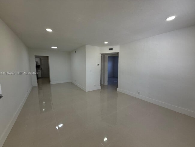 Photo - 1494 W 34th St