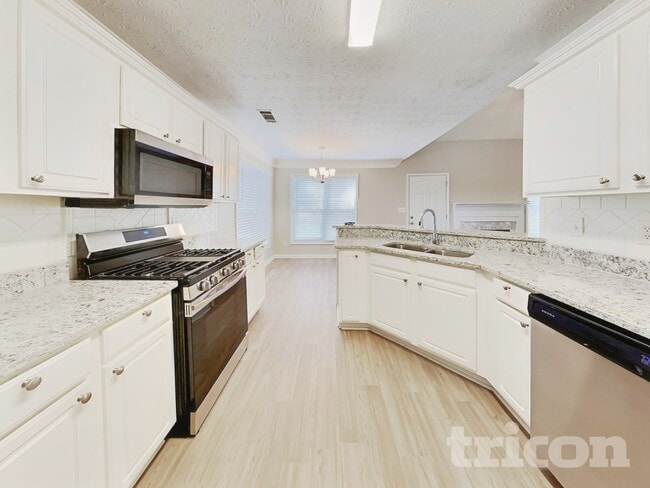 Photo - 1168 Olde Hinge Way