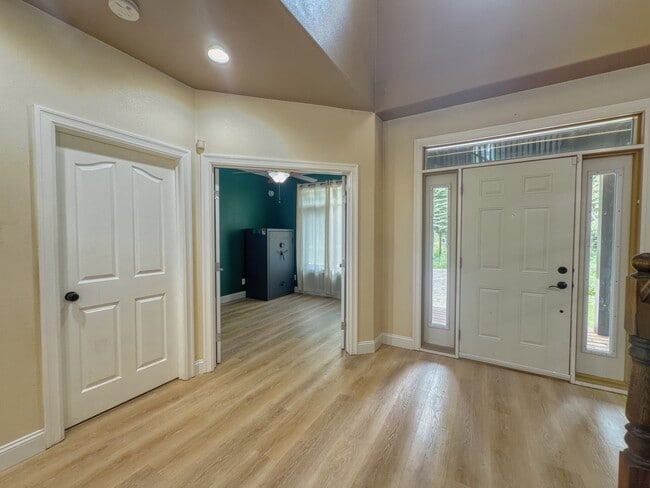 Photo - 1850 Osborn Ct