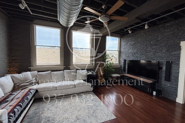 215 Ice Ave