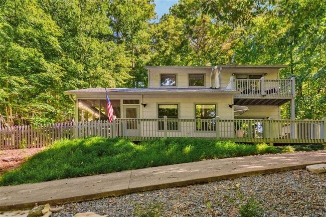 Photo - 223 Mango Cir