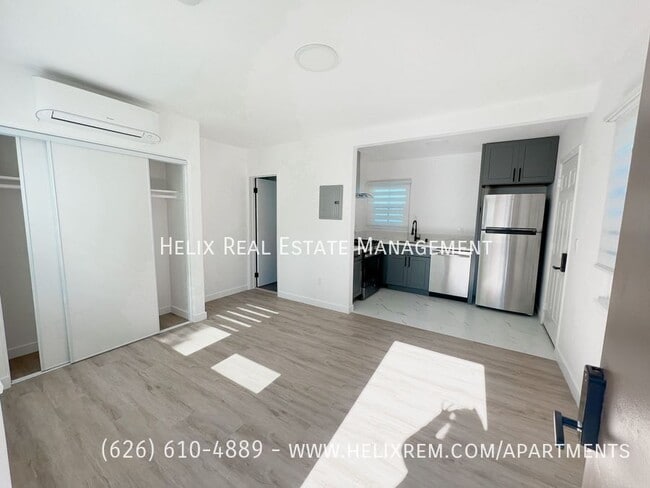 Building Photo - 1716 1/4 N. Sierra Bonita Ave.- Rental