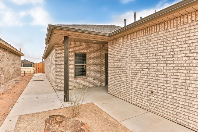 Photo - "Charming 2-Bed, 2-Bath Oasis with 1,227 Sq Ft of Comfort in Wolfforth!"