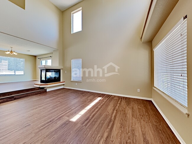 Photo - 4995 Fundy St