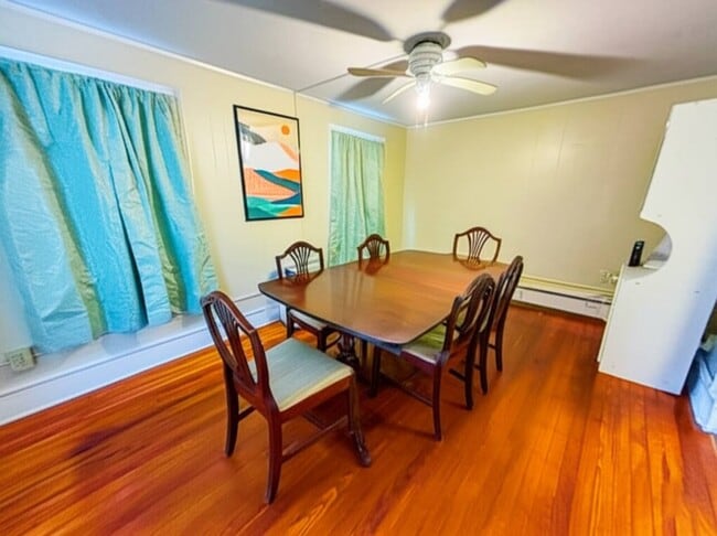 Photo - 724 Church St