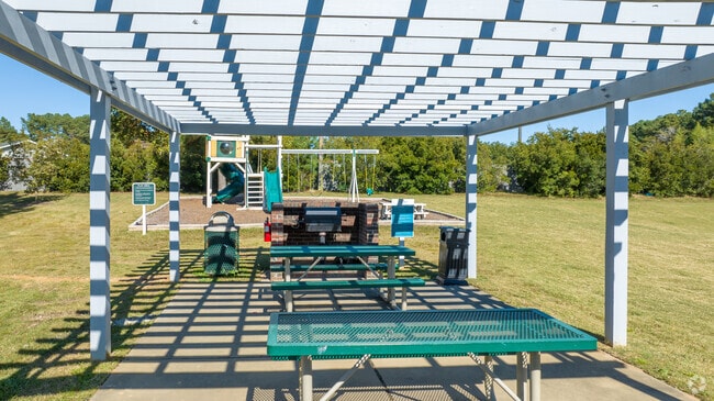 Área de pícnic - The Summit on 401