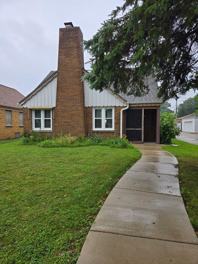 Building Photo - 2720 N 87th St Rental