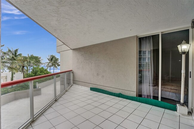 Photo - 6767 Collins Ave Unit 307