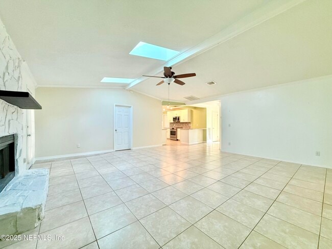 Photo - 10373 Windfern Ct N