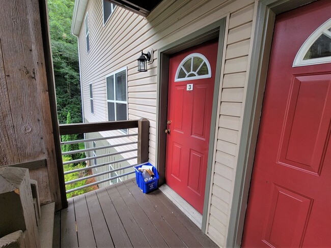 Highland Woods Apartments