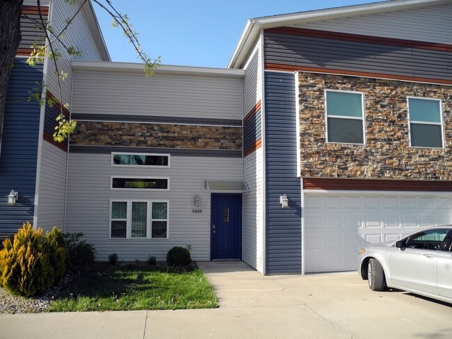 Photo - Extraordinary Townhome in Carbondale's South West