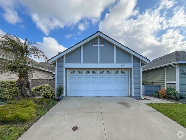 Building Photo - Beautiful Home in Harbor Pointe!