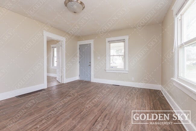 Photo - 2440 S Hoyt Ave