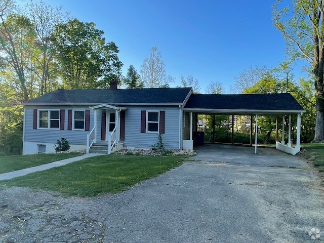 Building Photo - 702 Southgate Dr Rental
