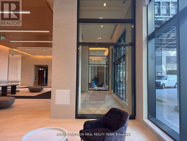 Photo - 8960 Jane St Unité 807