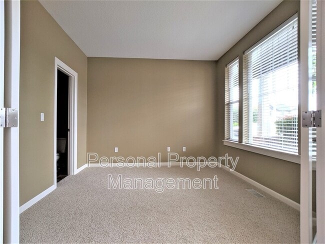 Photo - 10405 NE 98th Ave