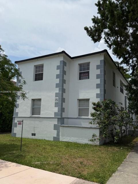 Building Photo - 15 Sidonia Ave Unit 3