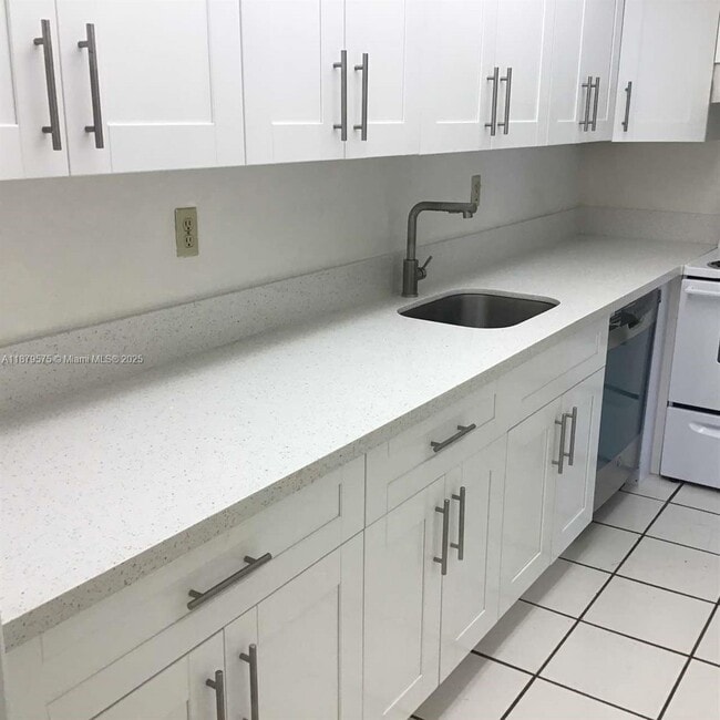 Photo - 13898 SW 90th Ave Unit 202-EE