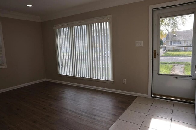 Photo - 1453 E Goulson Ave