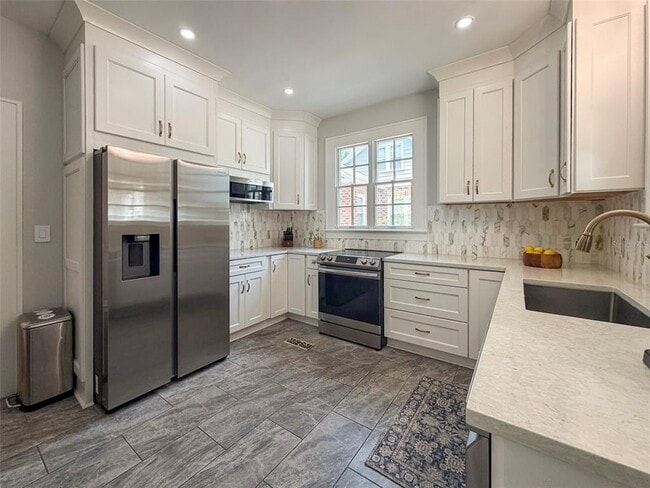 Photo - 417 SW 10th St