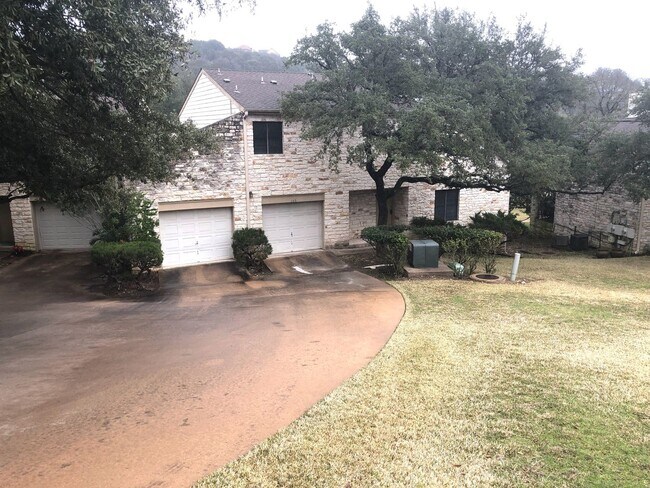 Photo - Bright & Spacious Townhome in Desirable Great Hills