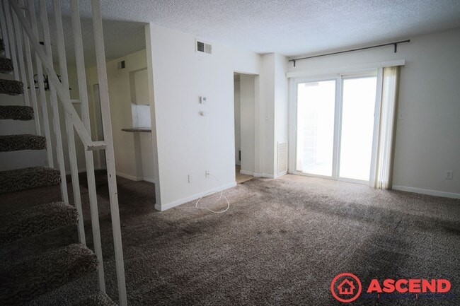 Photo - Central Bakersfield Condo!