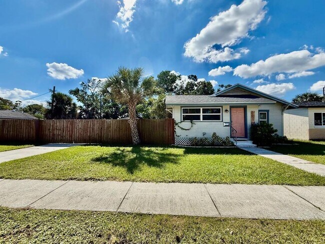 Photo - 2120 46th Ave N