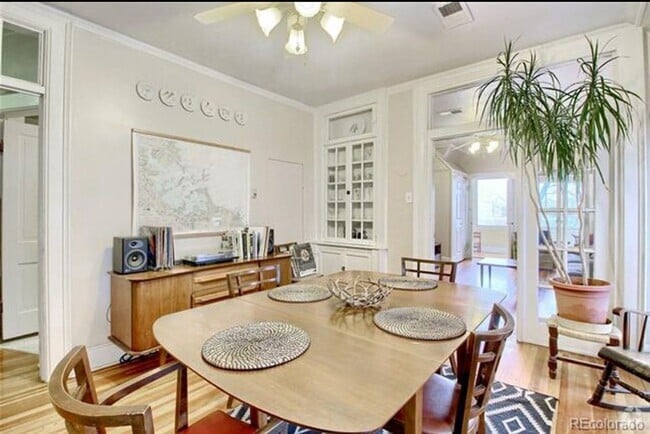 Building Photo - Charming Historic Condo in the Heart of Up... Unit 304