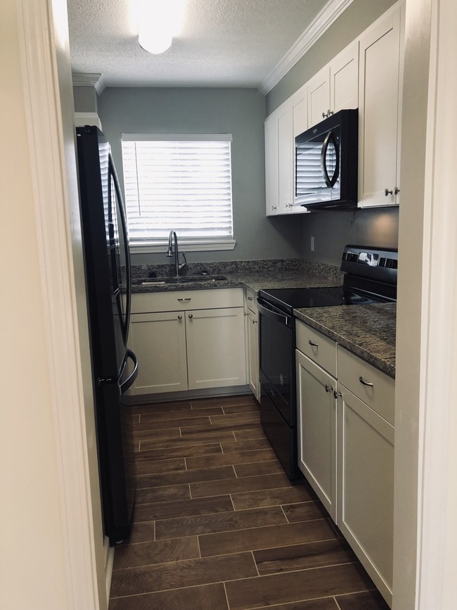 Photo - Palmetto Pointe Apartments