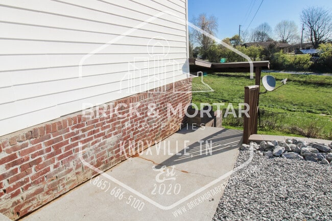 Photo - 1731 Lively Rd