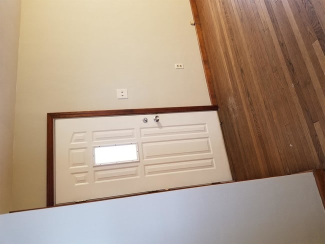 Photo - 204 W William St