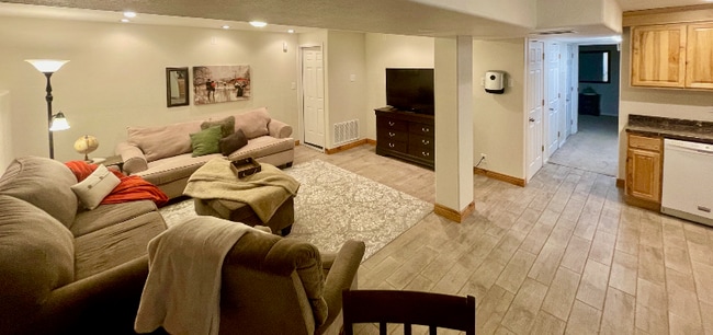 Photo - 5123 Eros Way