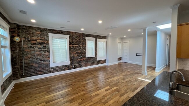 Photo - 703 N 4th St Unidad 3